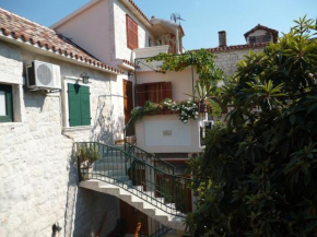 Apartments and rooms by the sea Trogir - 16844